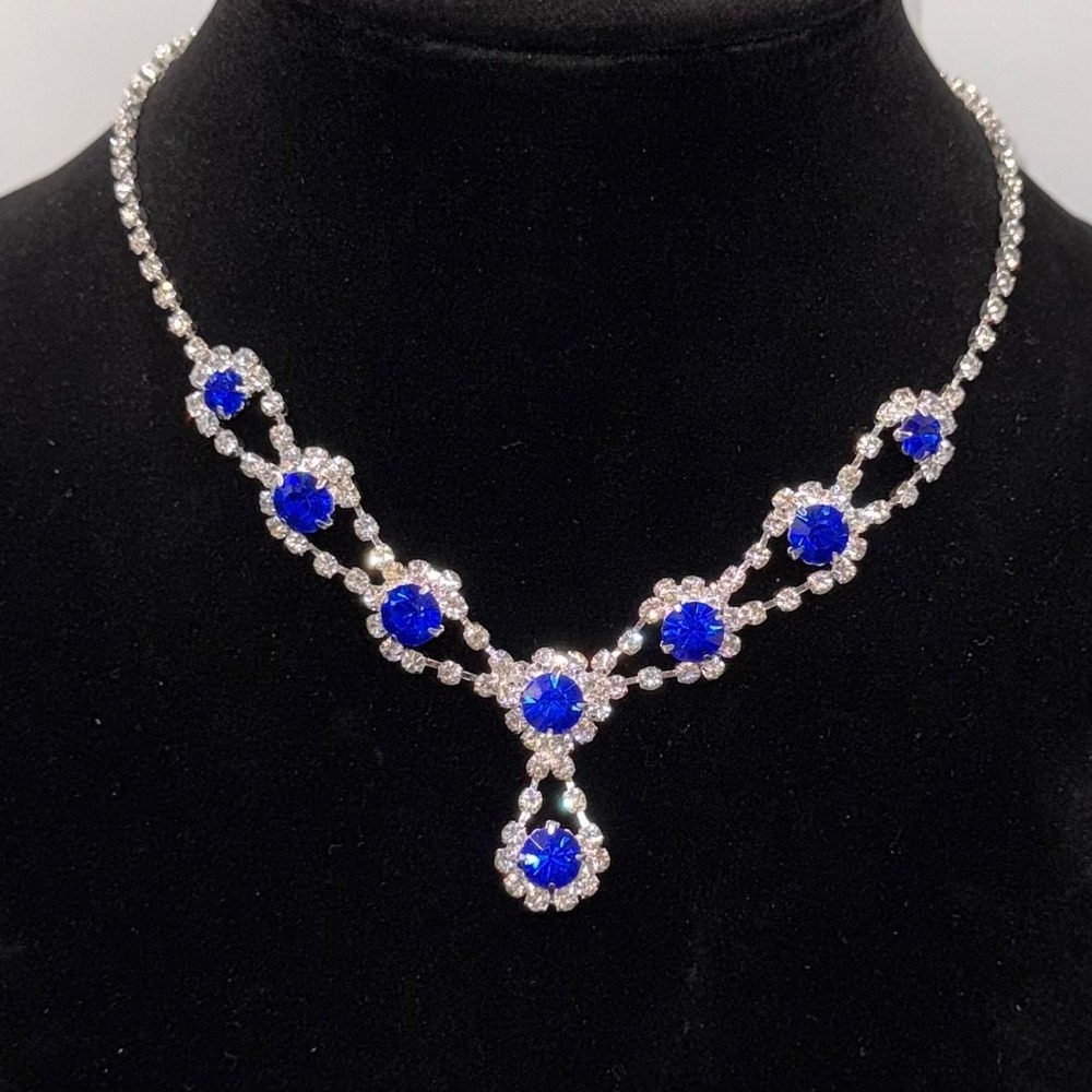 Blue Rhinestone Necklace with Silver Chain and Blue Gemstones Glamour